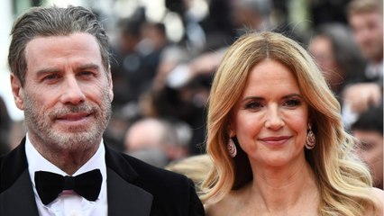 FEMME ACTUELLE - John Travolta : sa femme Kelly Preston est décédée à l'âge de 57 ans, les causes de sa mort devoilées