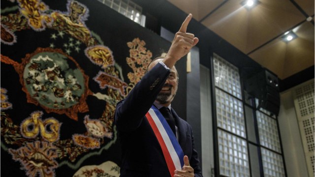 FEMME ACTUELLE - Édouard Philippe : L'émotion Lors De Son Discours De Réélection Au Havre