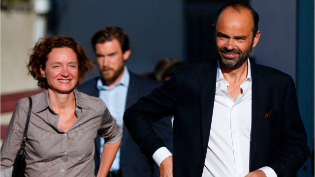 FEMME ACTUELLE - Edouard Philippe : sa femme, Edith, fait une apparition surprise pour fêter sa victoire