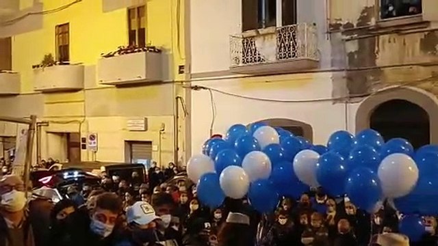 Torre Annunziata, commozione ai funerali del pescivendolo ucciso