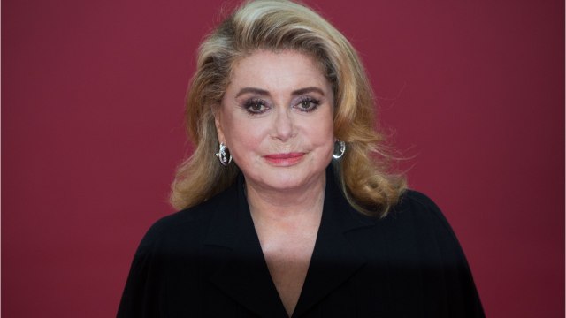 FEMME ACTUELLE - Catherine Deneuve va “parfaitement bien” après son AVC : va-t-elle retrouver les plateaux de tournage ?