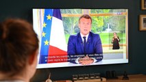 FEMME ACTUELLE - Allocution d’Emmanuel Macron : les internautes hypnotisés par un détail lors de son discours