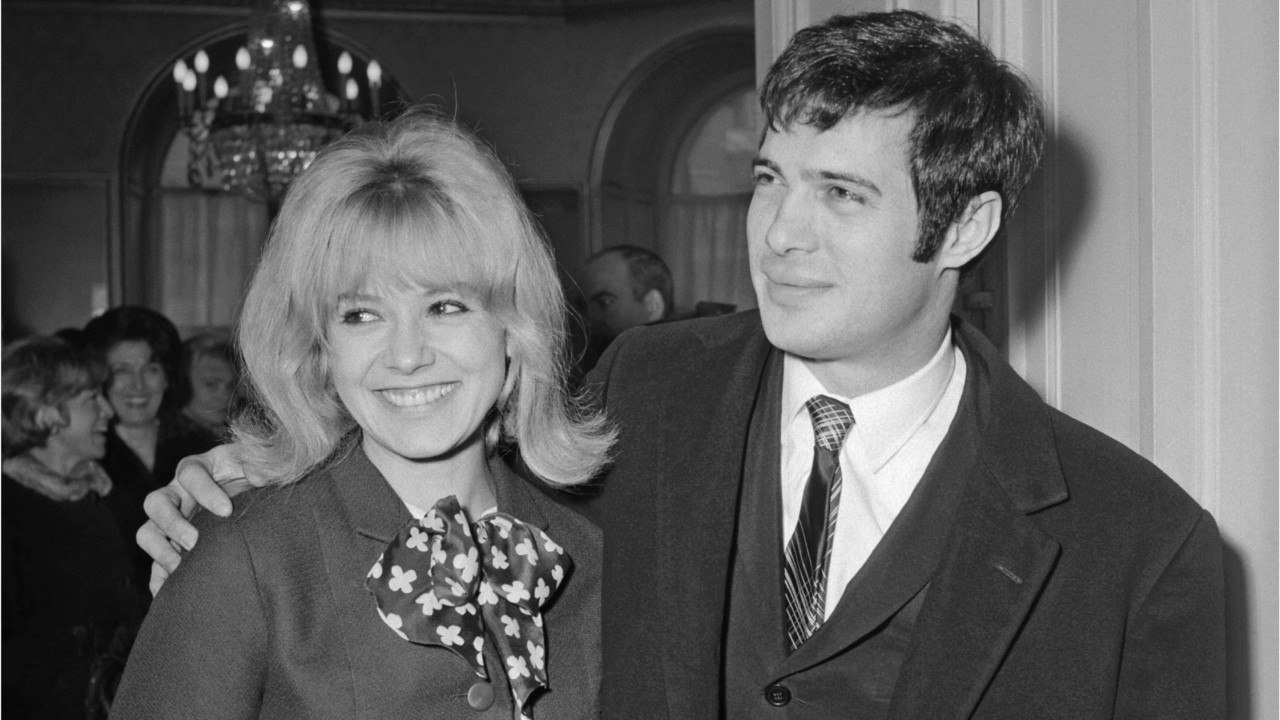 FEMME ACTUELLE - Guy Bedos : il n'a jamais oublié Sophie Daumier et s'est occupé d'elle jusqu'à la fin