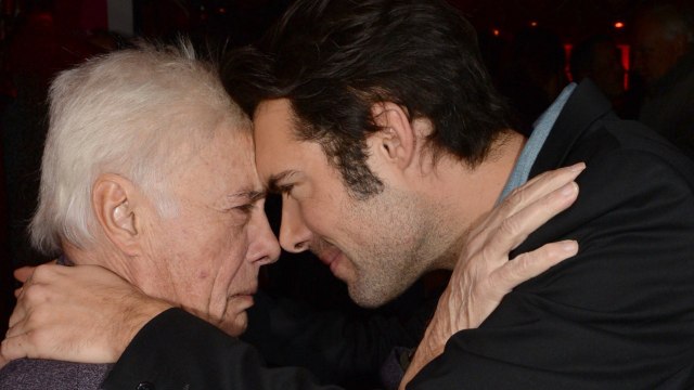 FEMME ACTUELLE - Mort de Guy Bedos : ce jour marquant où il s'est battu avec son fils Nicolas Bedos