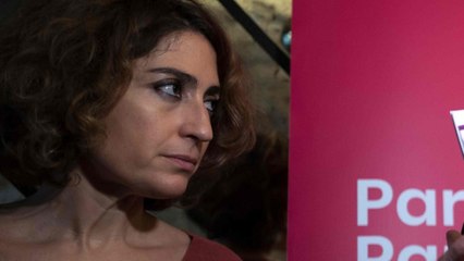FEMME ACTUELLE - Isabelle Saporta arrête la politique et tacle le gouvernement