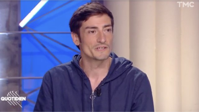 FEMME ACTUELLE - Claude ( Koh-Lanta 2020) : sa réaction en apprenant que sa femme est enceinte pendant l'aventure