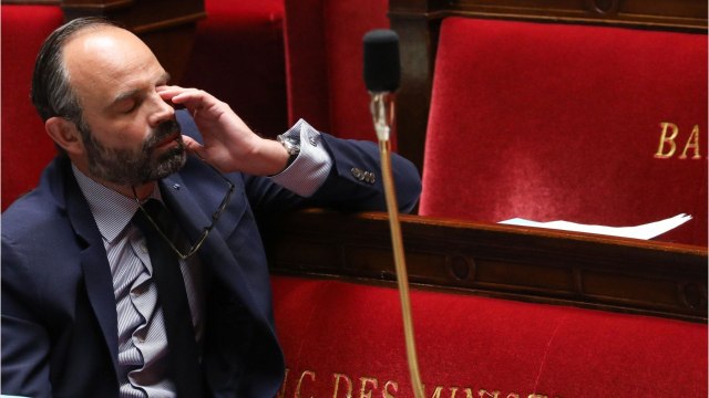 FEMME ACTUELLE - Edouard Philippe sous pression après le discours d'Emmanuel Macron : Il leur a mis un pistolet sur la tempe