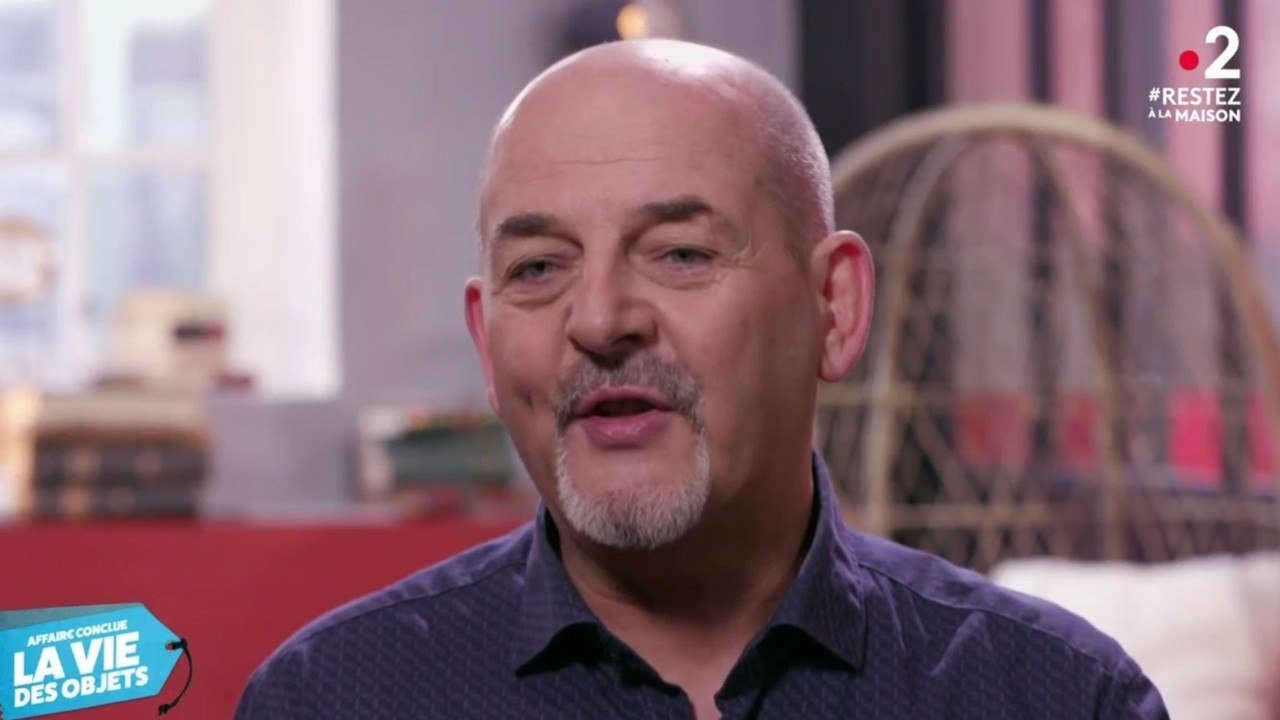 FEMME ACTUELLE - Bernard Dumeige ("Affaire conclue") : son accident de moto, sa naissance sur un parking, sa famille... il se confie