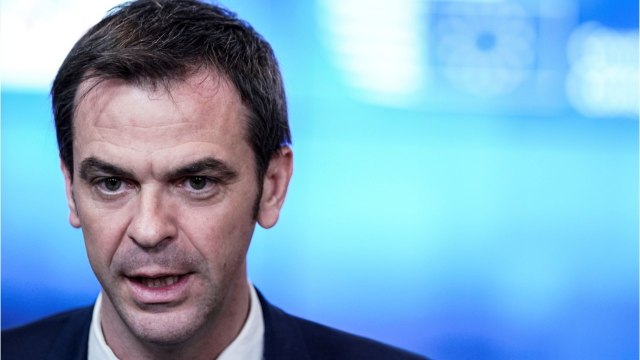 FEMME ACTUELLE - Le ministre Olivier Véran loin de ses enfants pendant le confinement : ses rares confidences