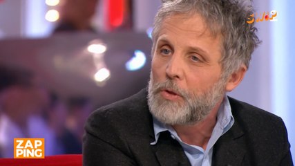 Stéphane Guillon se moque du look des Gilets jaunes : "La pauvreté n'excuse pas tout !"