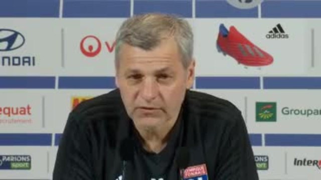 26e j. - Genesio : ''On va soutenir Memphis Depay''