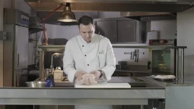 FEMME ACTUELLE - Réussir la découpe du poulet