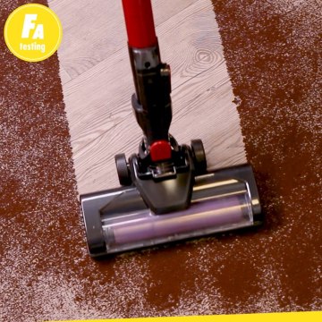 FEMME ACTUELLE - On a testé pour vous l'aspirateur Silver Crest de chez LIDL !