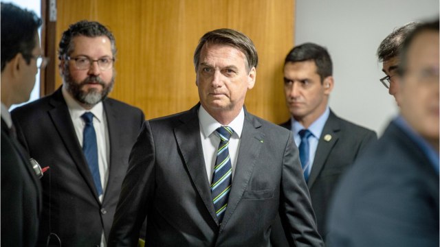 FEMME ACTUELLE - Jair Bolsonaro : qui est son épouse, Michelle, l'influente Première dame brésilienne ?