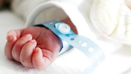 FEMME ACTUELLE - Arnaque : ils simulent la naissance et la mort de leur bébé pour toucher... 550 dollars