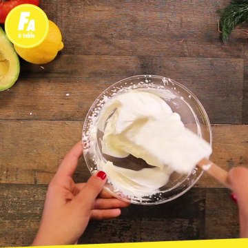 FEMME ACTUELLE - Verrine avocat crevettes et fromage frais