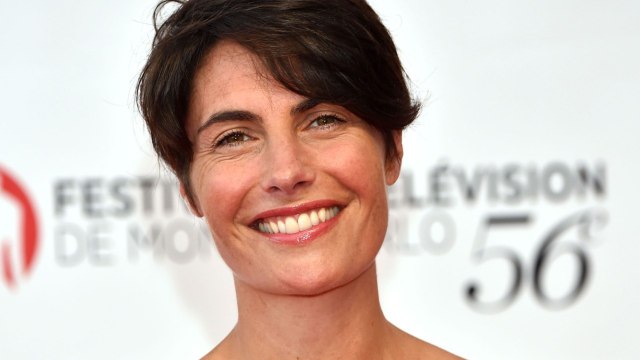 FEMME ACTUELLE - Alessandra Sublet s’éclate à Saint-Barth avec Marc-Olivier Fogiel et son mari