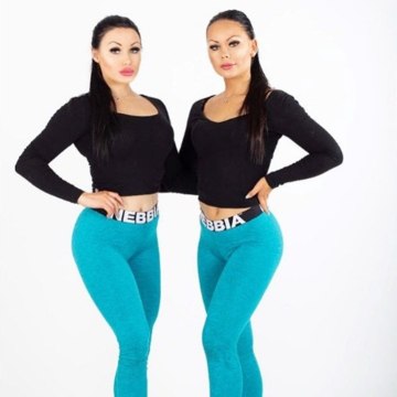 FEMME ACTUELLE - Chirurgie esthétique : deux amies ont décidé de devenir identiques