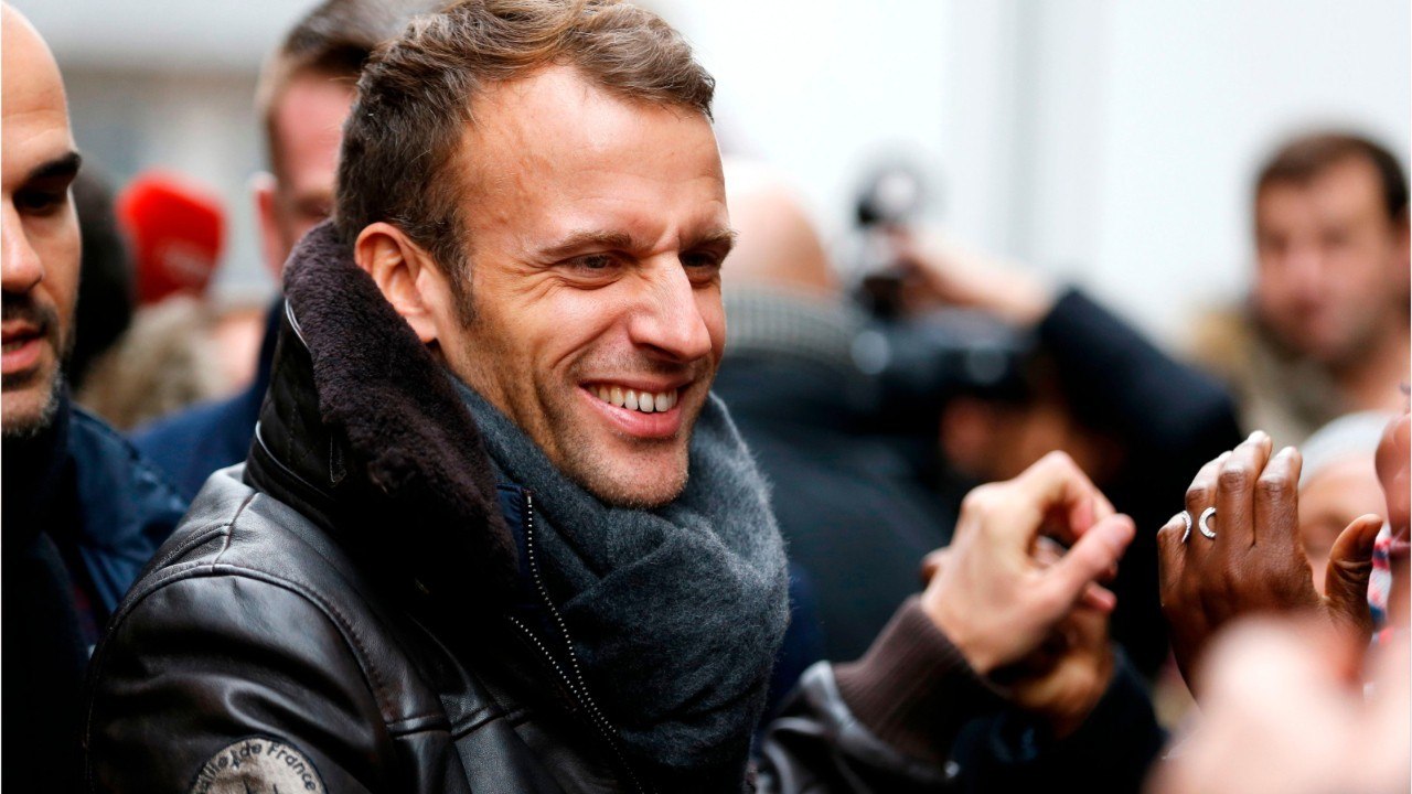 FEMME ACTUELLE - Emmanuel Macron : La mongie,...