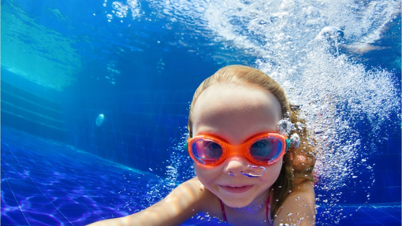 Les sports d'enfants Piscine à laver les oreilles pour la prévention de  protection de l'eau dans l'oreille - Chine Protection des oreilles et le  bébé de la protection de l'oreille prix