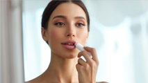 FEMME ACTUELLE - 10 idées reçues sur le maquillage à bannir