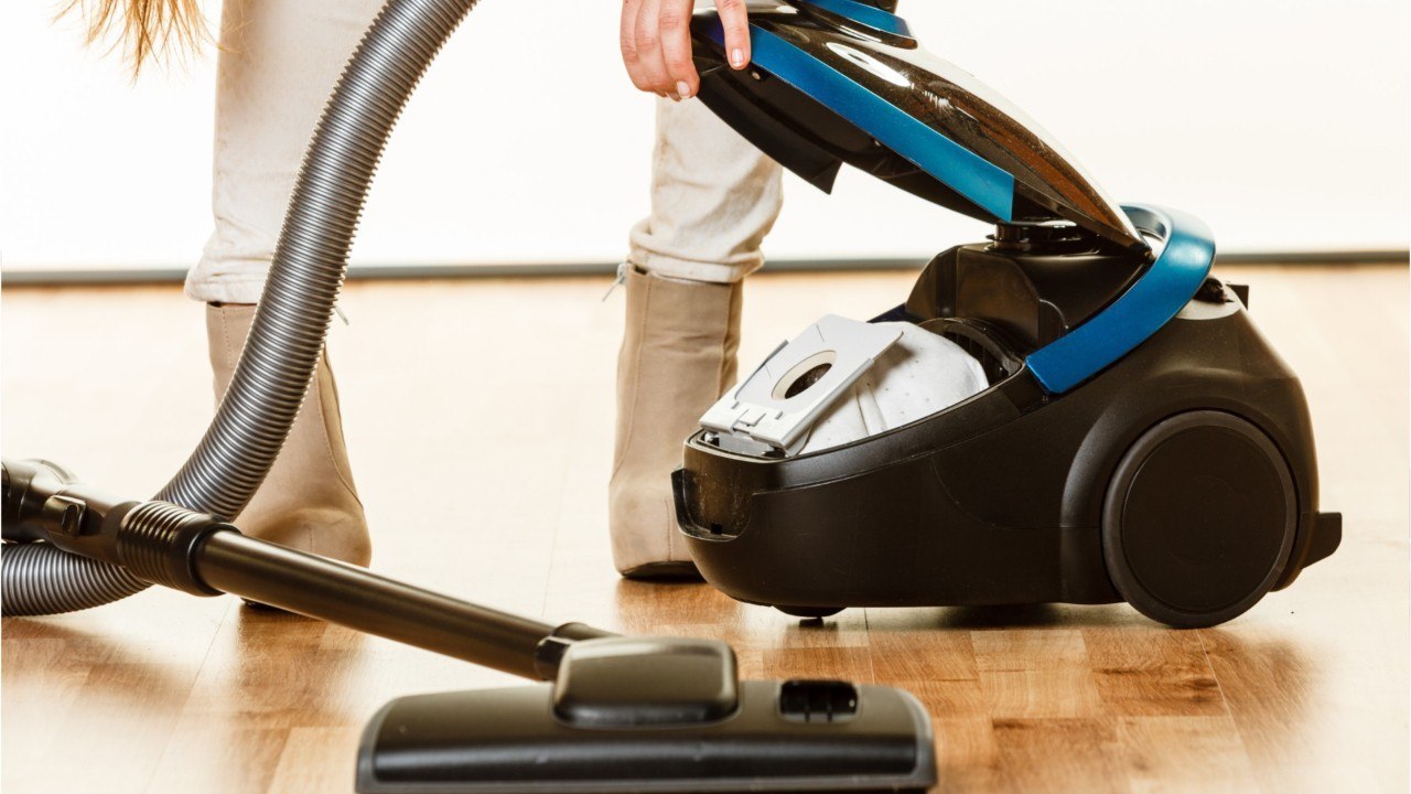 FEMME ACTUELLE - Comment se débarrasser des mauvaises odeurs de son aspirateur