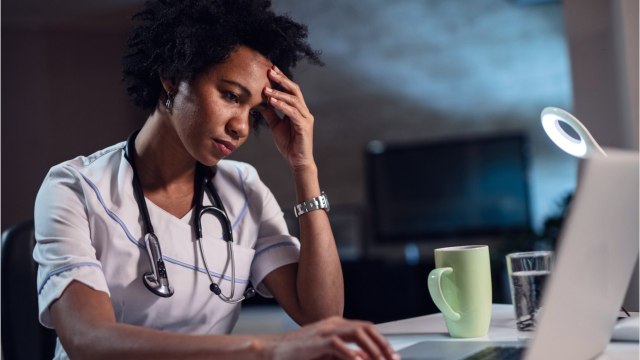 FEMME ACTUELLE - Les risques du travail de nuit sur la santé et comment s’en protéger