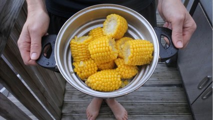 FEMME ACTUELLE - Comment réussir la cuisson du maïs ?