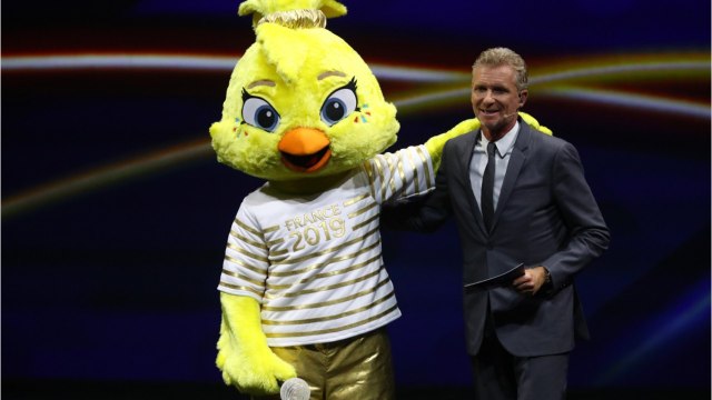 FEMME ACTUELLE - Coupe du monde 2019, les Bleues atomisées par la presse : Denis Brogniart pousse un gros coup de gueule