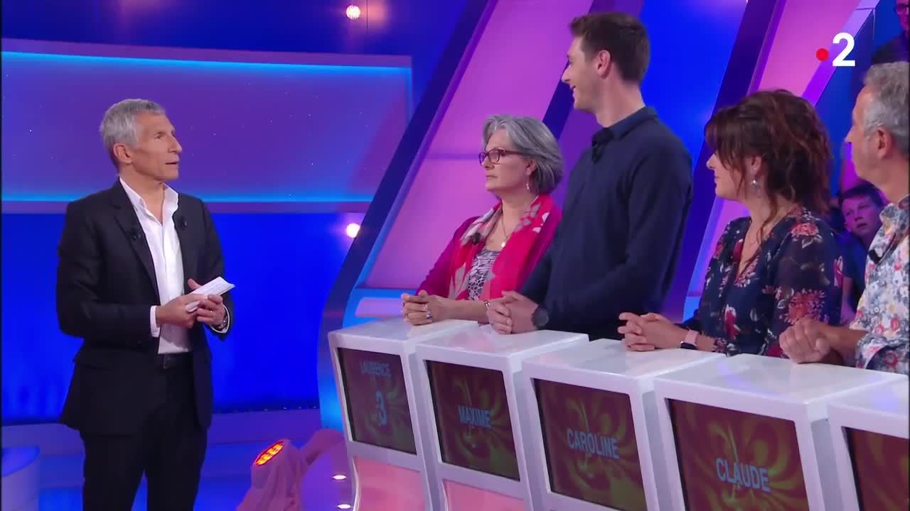 Quelle Est La Taille De Nagui Nagui : un candidat se moque de sa "petite" taille dans Tout le monde veut  prendre sa place : Femme Actuelle Le MAG