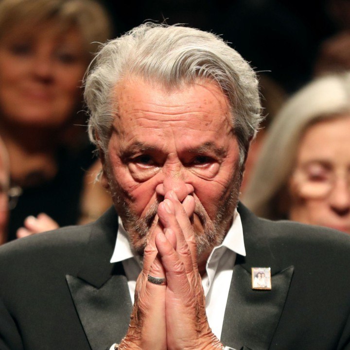 FEMME ACTUELLE - Alain Delon tacle ses fils Anthony et Alain-Fabien Delon sur leur carrière