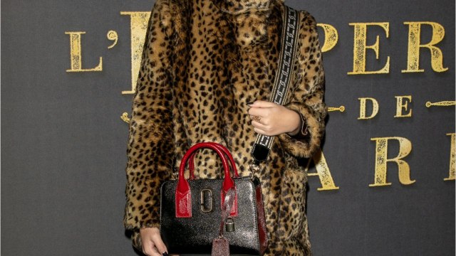 FEMME ACTUELLE – Agathe Auproux en vacances en Grèce : elle s'éclate en bikini