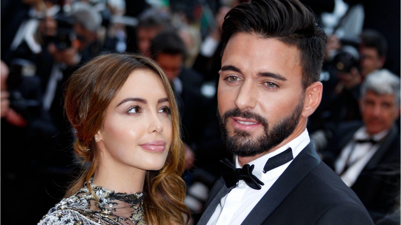 FEMME ACTUELLE - Nabilla : elle dévoile – enfin ! – son baby bump dans une robe ultra-moulante (et son ventre est déjà bien arrondi !)