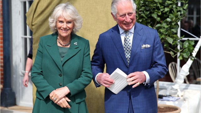 FEMME ACTUELLE - Le prince Charles et Camilla Parker Bowles, toujours aussi amoureux après 14 ans de mariage