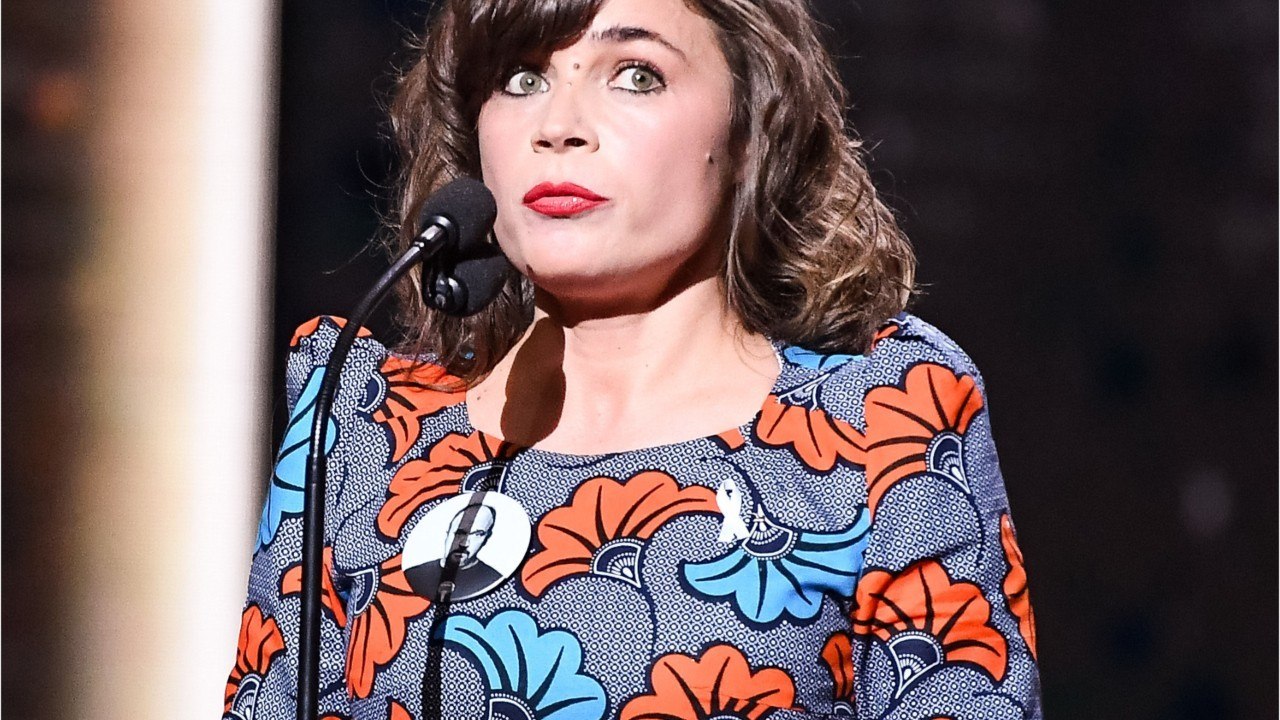 FEMME ACTUELLE - Blanche Gardin refuse sa nomination à l’Ordre des Arts et des Lettres dans une lettre poignante écrite à Emmanuel Macron