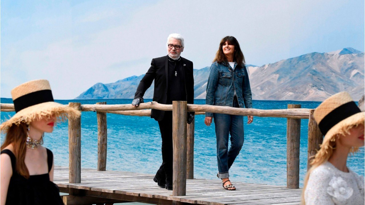 FEMME ACTUELLE - Mort de Karl Lagerfeld : qui est Virginie Viard, qui lui succède à la tête de Chanel ?