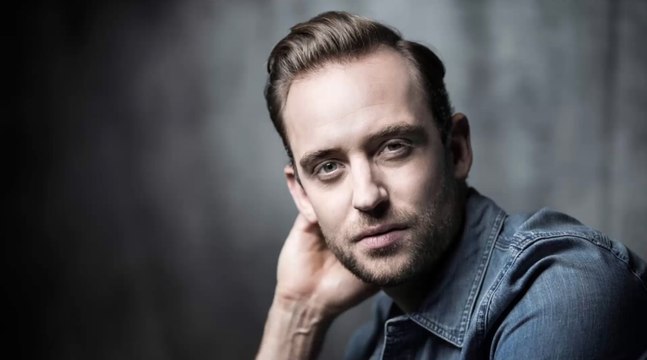 FEMME ACTUELLE - La Vérité sur l'affaire Harry Quebert : 5 choses à savoir sur l'écrivain Joël Dicker