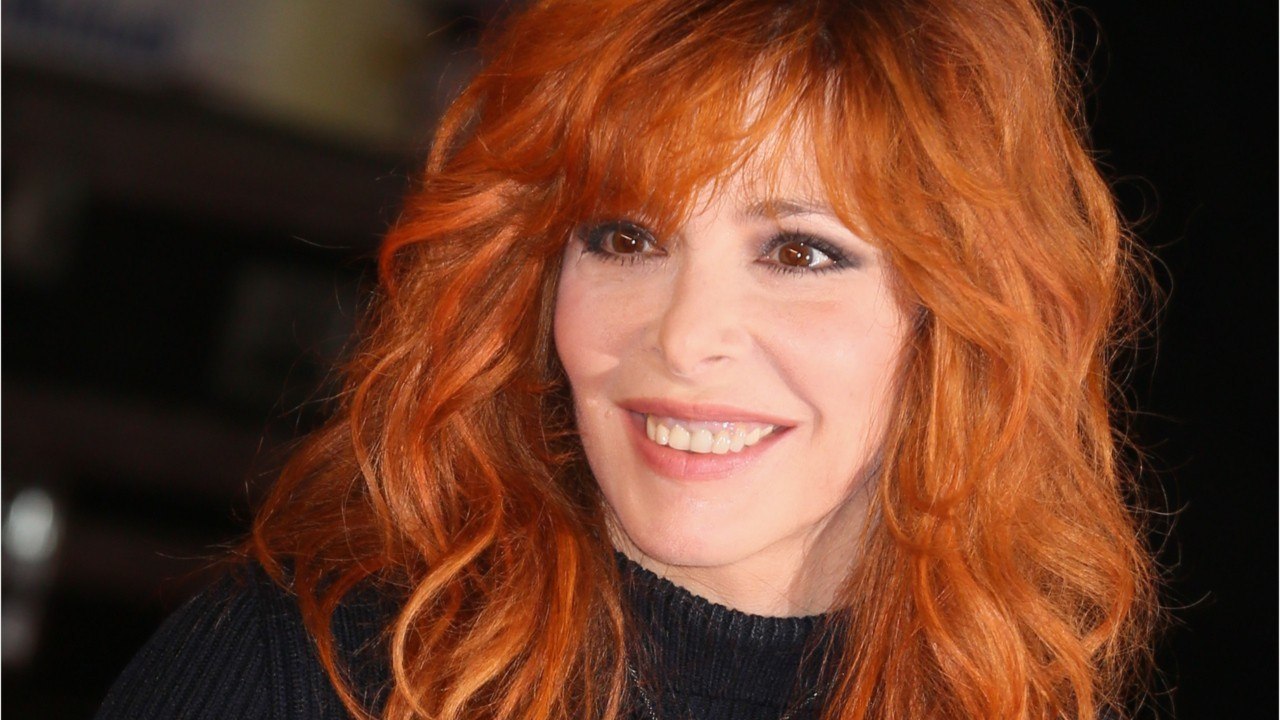 FEMME ACTUELLE - Mylène Farmer déplore le manque de singularité dans la société : "Notre époque à tendance à formater la pensée et à uniformiser l'expression"