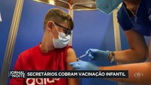 Secretários da educação cobram vacinação de crianças para garantir o retorno seguro às escolas no começo de 2022.