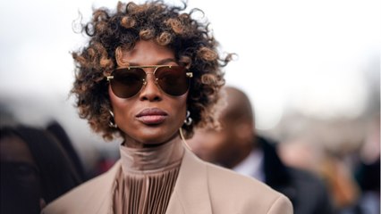 FEMME ACTUELLE - Naomi Campbell méconnaissable, le mannequin a risqué l’accident de culotte (et on voit tout !)