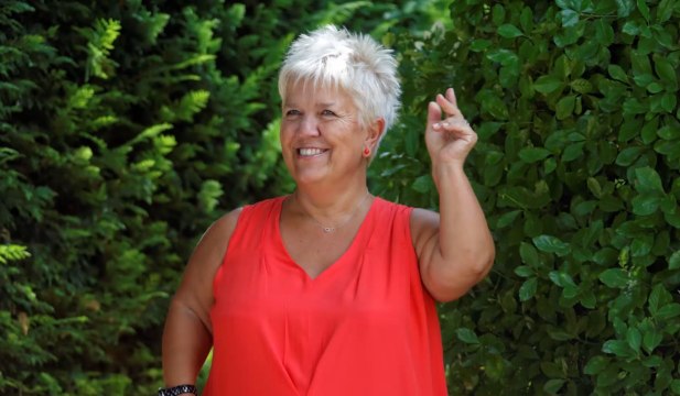FEMME ACTUELLE - Mimie Mathy raconte comment sa grand-mère a découvert sa petite taille, personne ne s'était rendu compte de rien