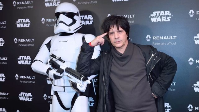 FEMME ACTUELLE - Nicola Sirkis, leader du groupe Indochine, publie un joli cliché avec son fils