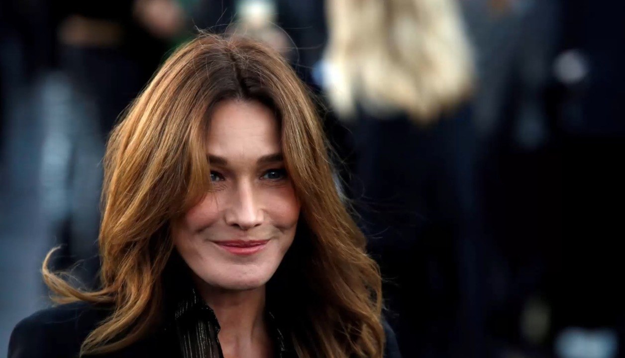 FEMME ACTUELLE - Quand Carla Bruni atomisait Dominique de Villepin et François Fillon