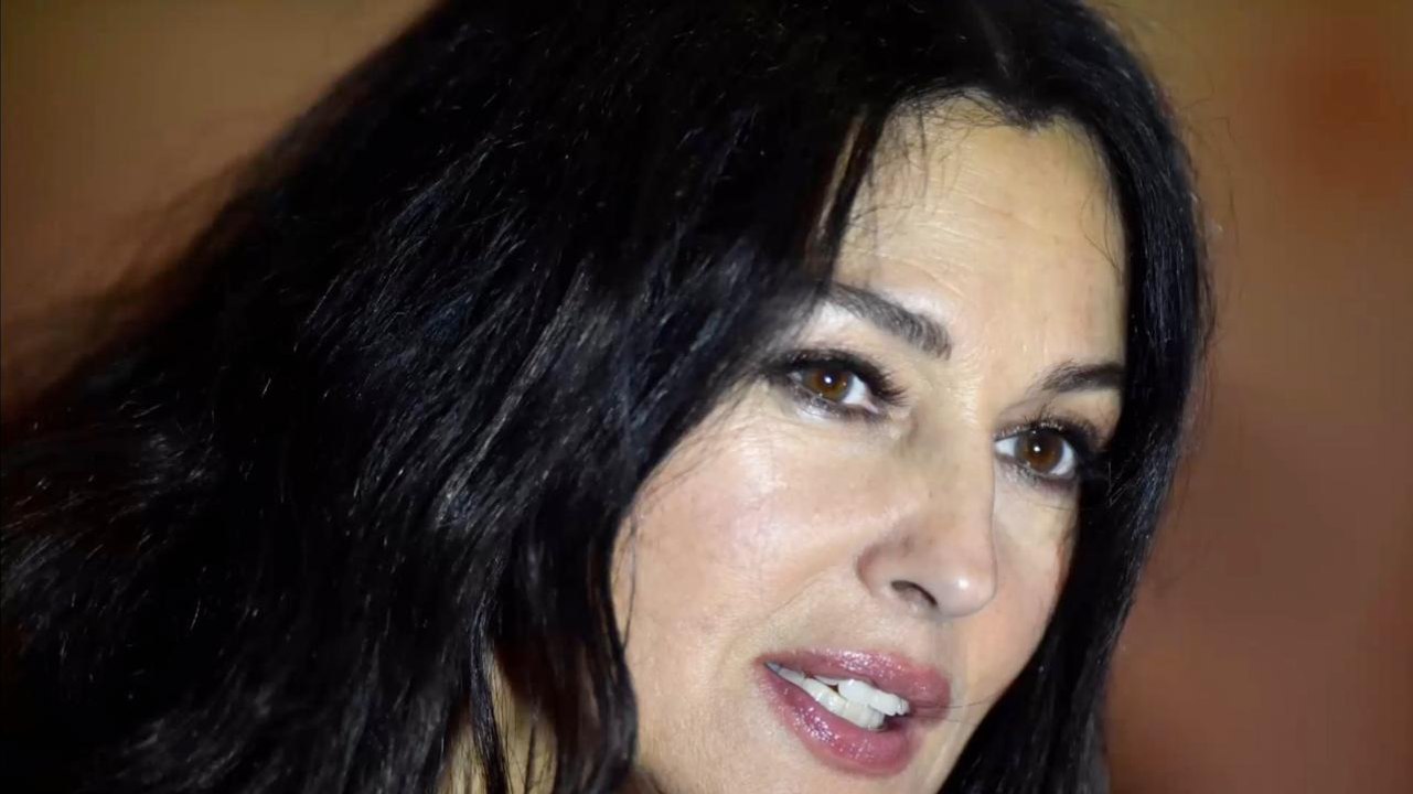 FEMME ACTUELLE - Monica Bellucci, sublime sur le podium du défilé Dolce & Gabbana