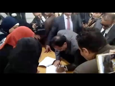 رئيس الوزراء يدلي بصوته في مدرسة بالشيخ زايد