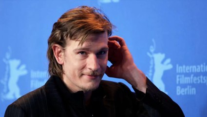 FEMME ACTUELLE - Elisabeth Depardieu révèle qui a fait plonger son fils Guillaume dans la drogue