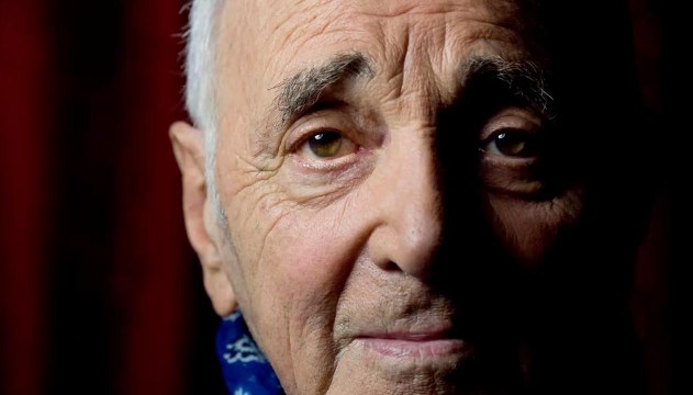 FEMME ACTUELLE - Mort de Charles Aznavour : les deux drames qui ont boulversé la vie du chanteur ces derniers mois