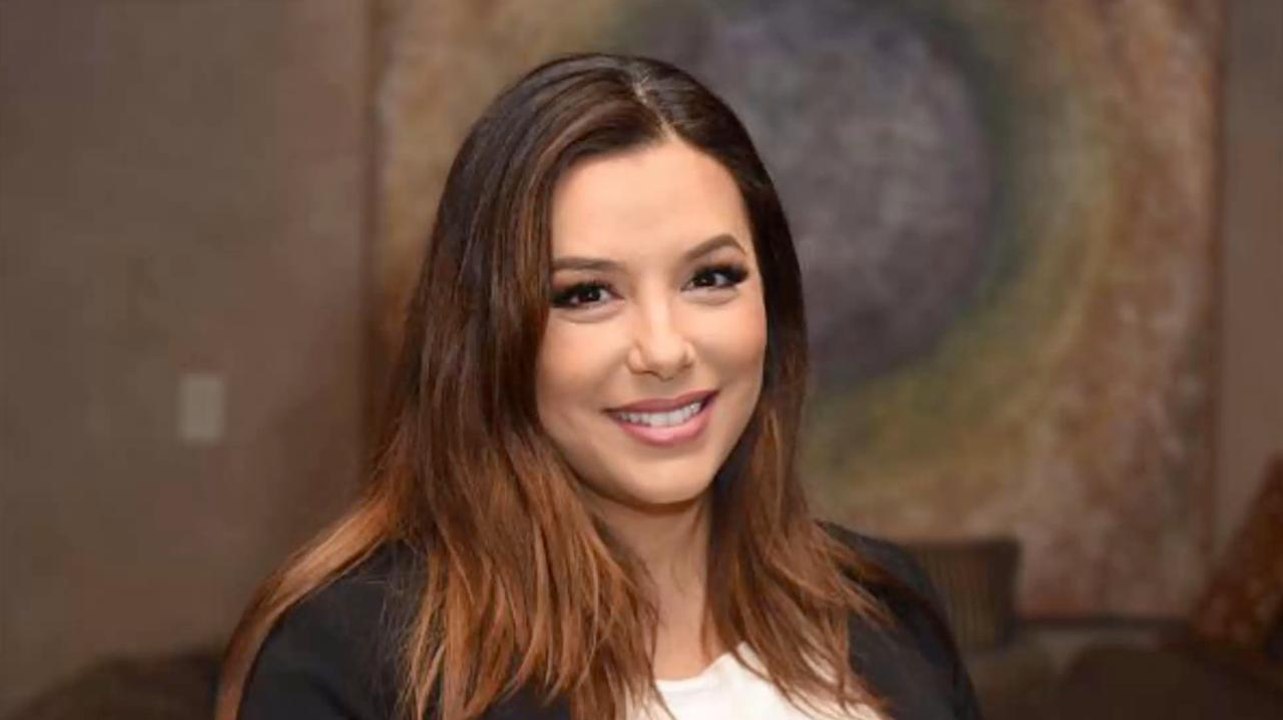 FEMME ACTUELLE - Eva Longoria : rayonnante et stylée, la jeune maman assume ses rondeurs post grossesse