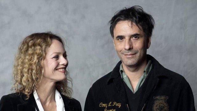 FEMME ACTUELLE - Quand Vanessa Paradis corrige un animateur radio à propos de son mari Samuel Benchetrit