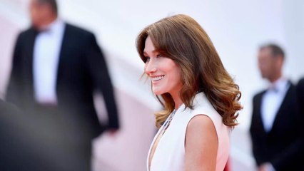 FEMME ACTUELLE - Carla Bruni fait de la voile avec sa fille